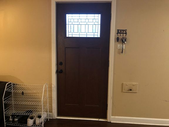 2nd image of 221 S Orchard Dr