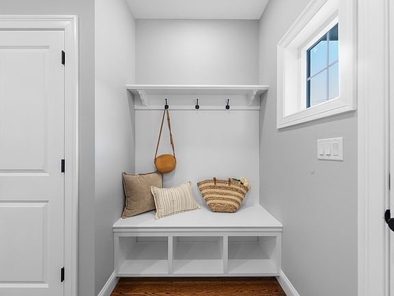 4th image of 35 School St #35