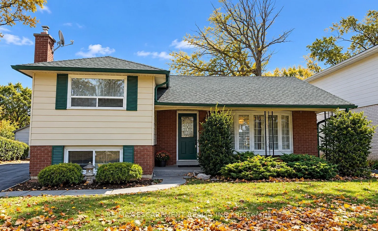 3 bed, $3,850 — Photo 1