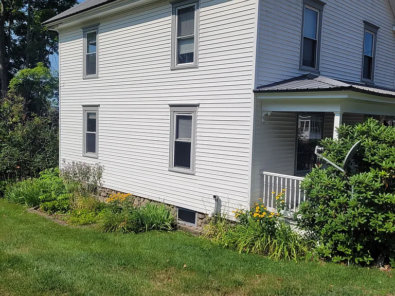 43 Walker St — Photo 3