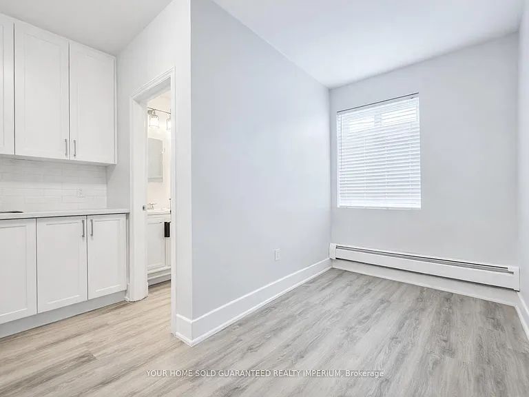 33 Ontario St #2 — Photo 2