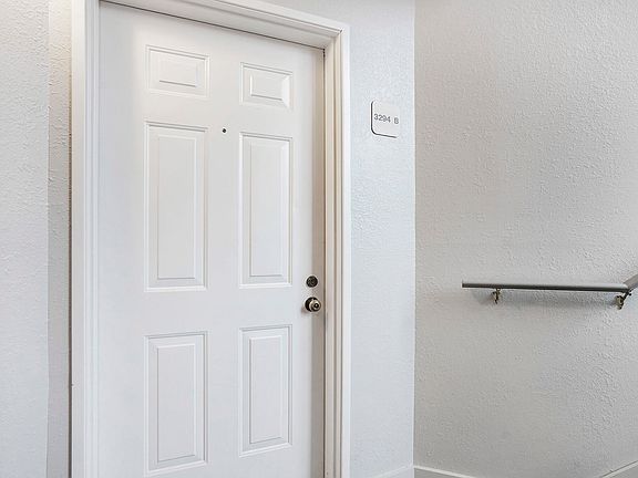 2nd image of 3294 Devonwood Hls NE APT B