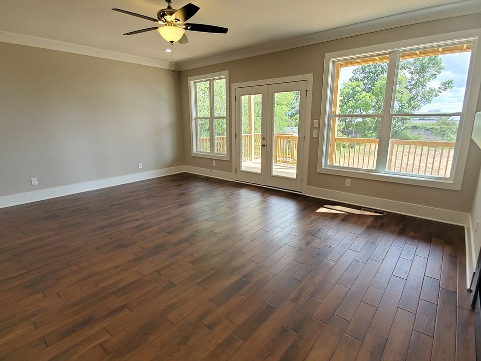 1st image of 898B Youngs Ln