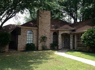 714 Gunnison Ct, Arlington, TX 76006