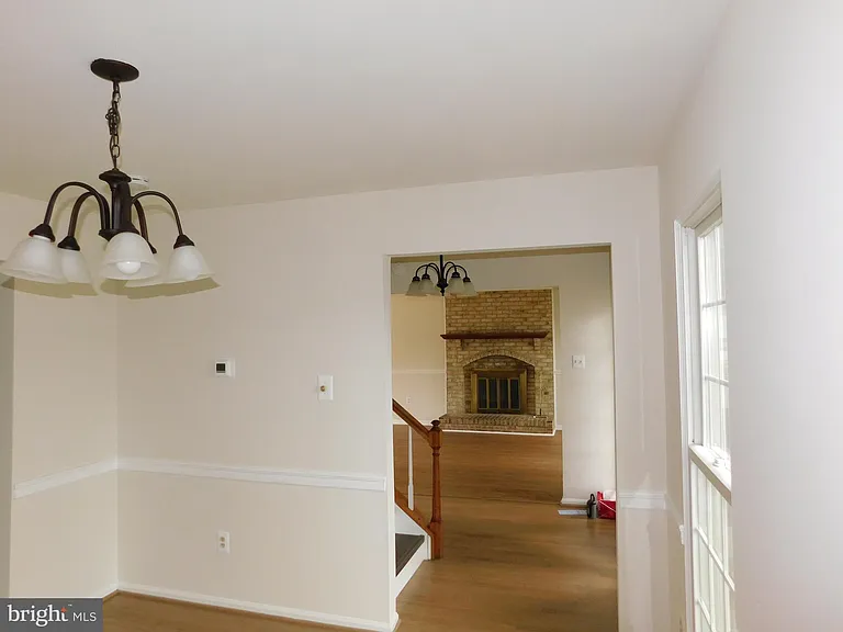 916 Pointer Ridge Dr — Photo 9