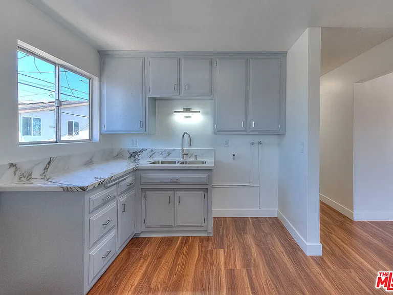 8468 Halldale Ave — Photo 10