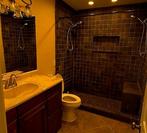 Master bathroom with duel showerheads