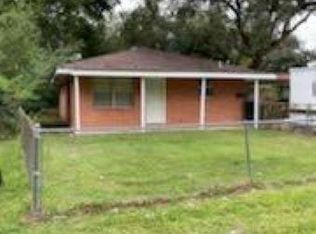 1070 S Audubon St, Slidell, LA 70460