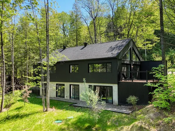 115 Rue Du Domaine Mon Lcks, Sutton, QC J0E 2K0