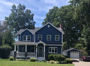 16 Willits Rd, Glen Cove, NY 11542