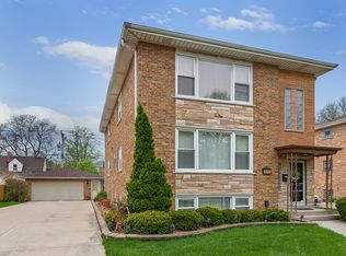 818 Barnsdale Rd #2, La Grange Park, IL 60526
