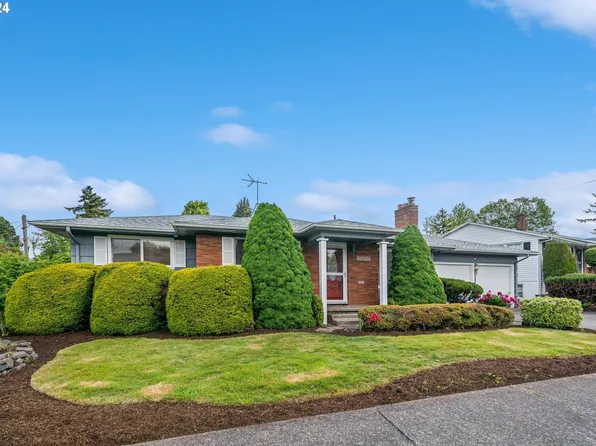 10317 SE Market Dr, Portland, OR 97216
