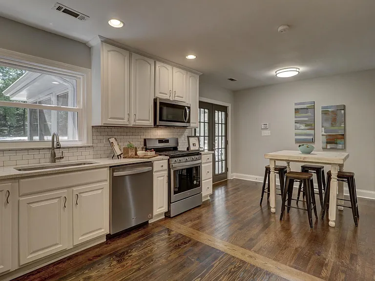 1254 Kingsley Cir — Photo 13