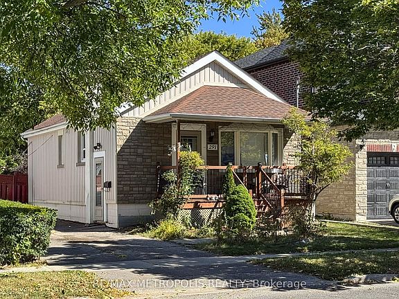 3rd image of 291 Kennedy Rd E