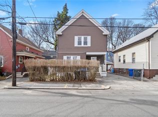 28 Carver St, Pawtucket, RI 02860