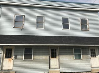 318 W 9th St, Connersville, IN 47331