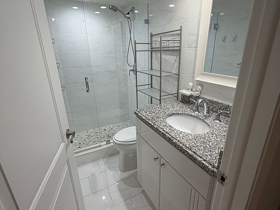 5th image of 9030 SW 125th Ave #E206
