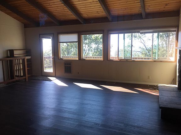 5th image of 20205 Eastview Dr