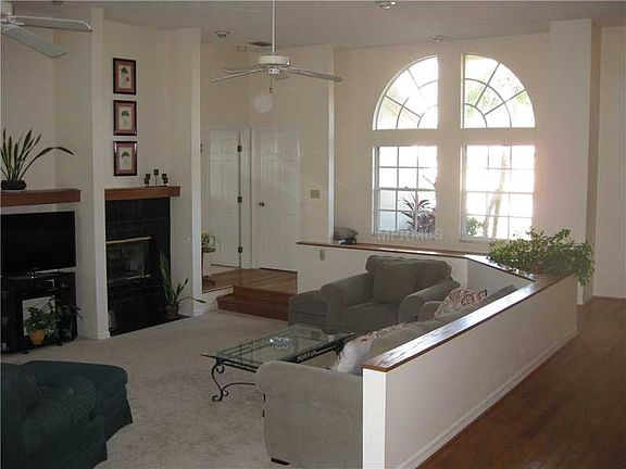 5th image of 2979 Mayfair Ct