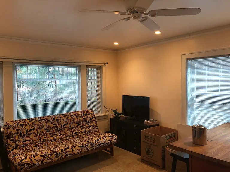 1425 SE 24th Ave #102 — Photo 1