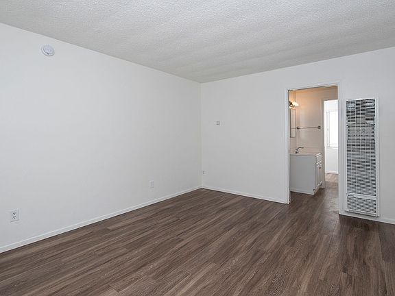 5th image of 4960 Santa Monica Ave APT 5