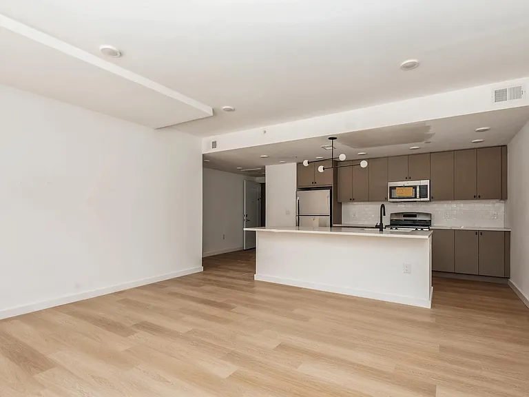 403 Jackson St #201 — Photo 5