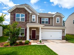 6011 Kelyn Hills Dr, Charlotte, NC 28278