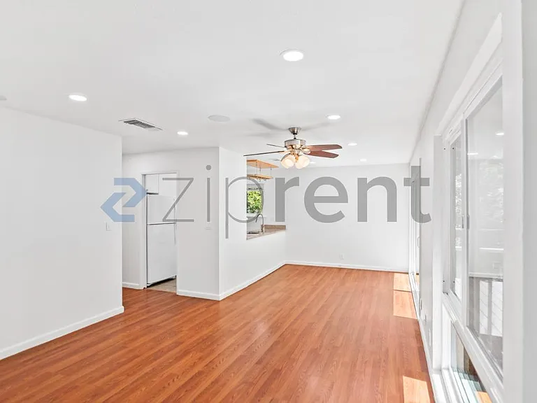 2101 Vanderslice Ct #14 — Photo 7