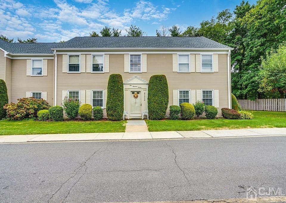 1st image of 407 N Oxford Ln #407A