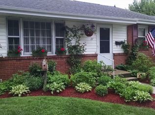 27 E Pine St, Ephrata, PA 17522