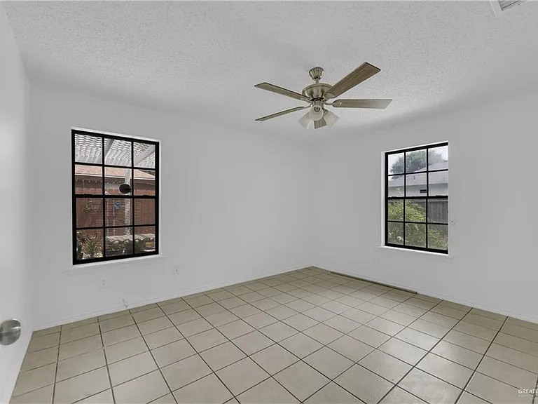 4125 Goldenrod Ave — Photo 10