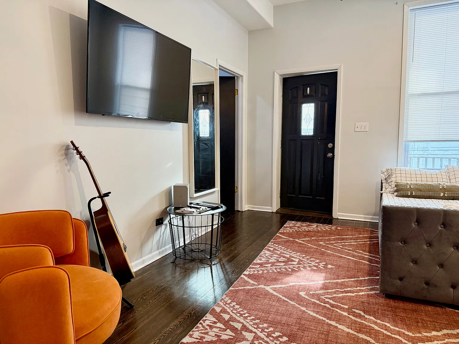 2 bed, $2,500 — Photo 2