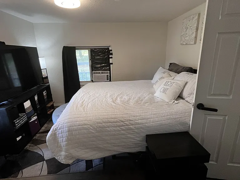 101 E Wood Ln — Photo 14