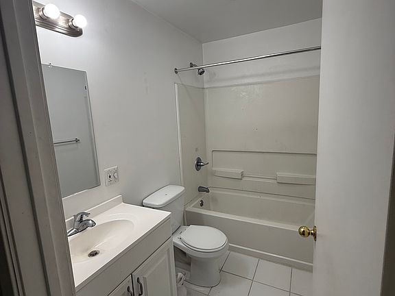 5th image of 735 Ashland Ave #Ur