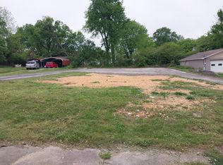 1504 S Main St, Columbia, TN 38401