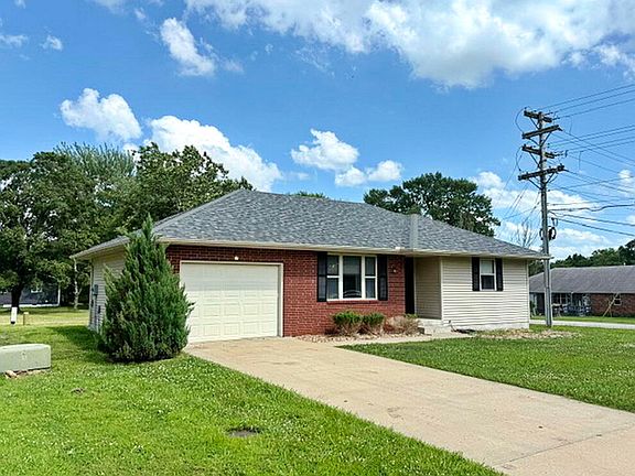 2nd image of 1409 S Schrock Street