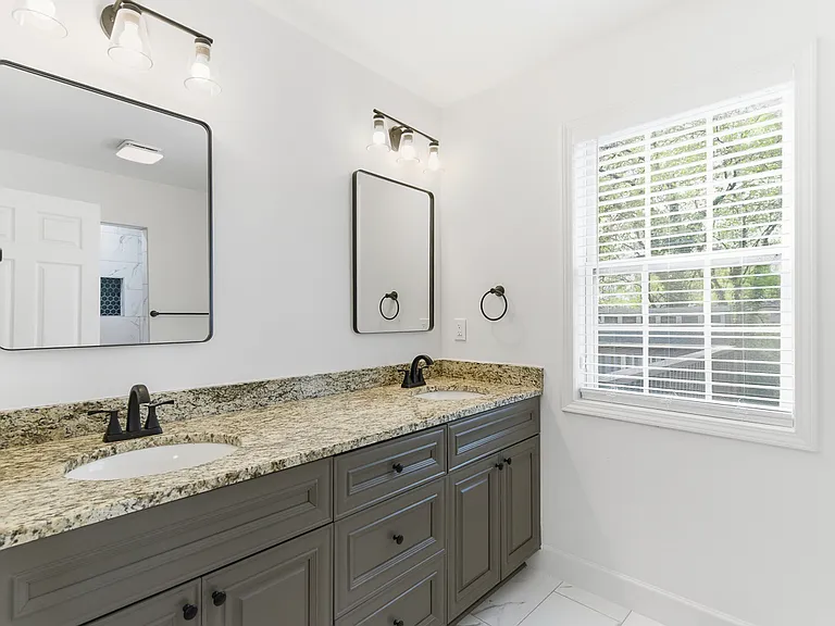 Primary bathroom (vanity)