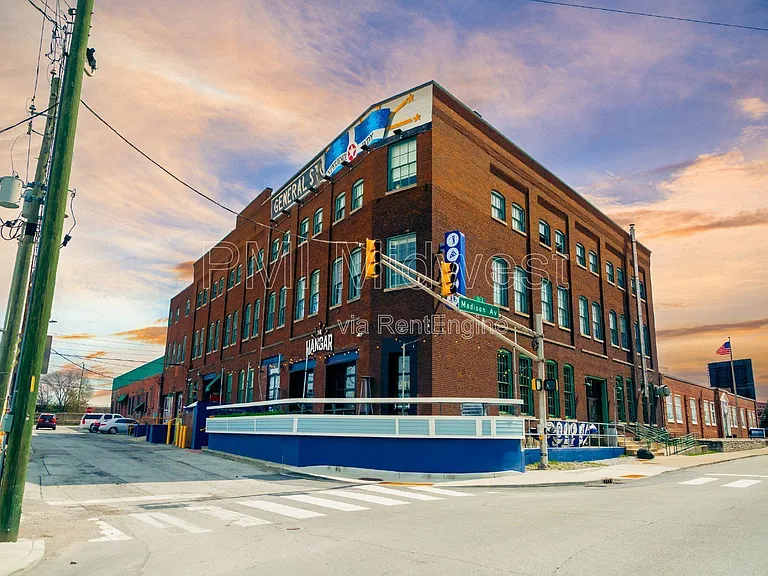 Lofts on Madison — Photo 39