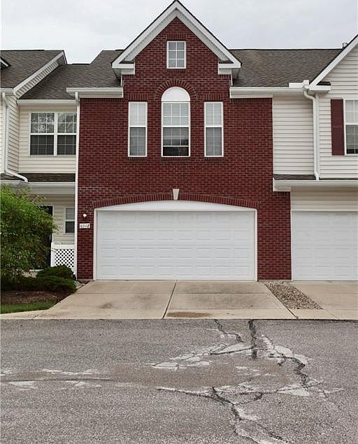 1st image of 8342 Berrybush Ln