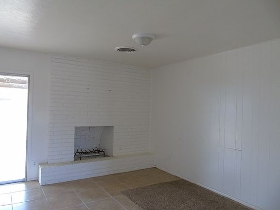 5th image of 4720 Laura Dr