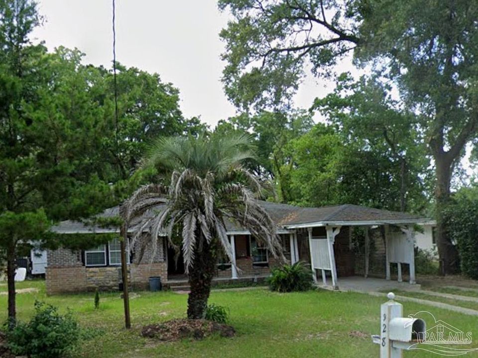 1st image of 928 Barcia Dr