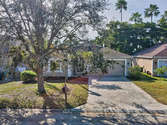 5th image of 9141 Butterfly Ct