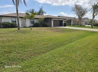 290 Rotonda Cir, Rotonda West, FL 33947
