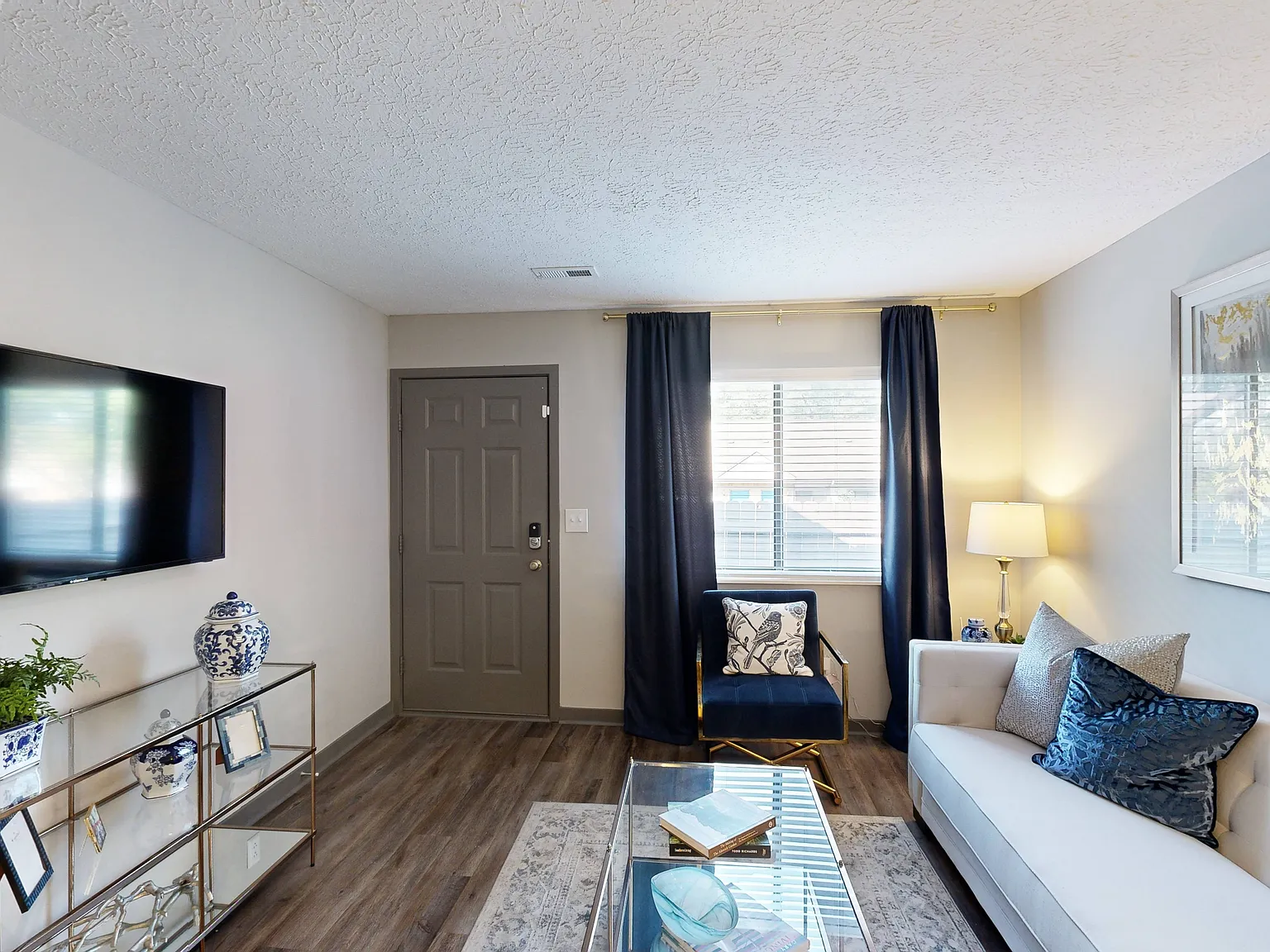 Silvertree at Little Turtle Apartments — Photo 1
