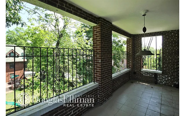 Sold by Douglas Elliman | media 12