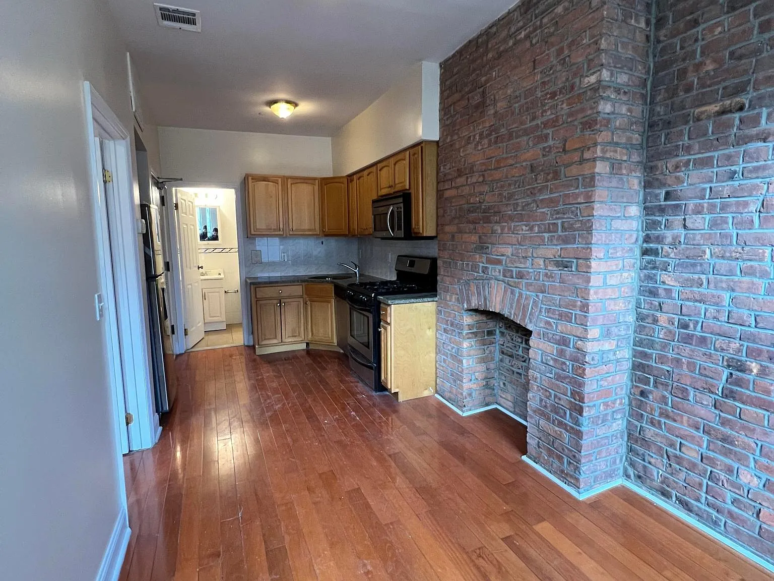 1 bed, $2,450 — Photo 3