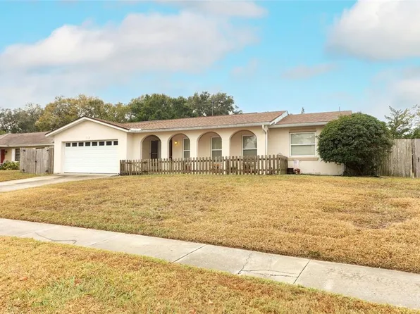 102 Carriage Hill Dr, Casselberry, FL 32707