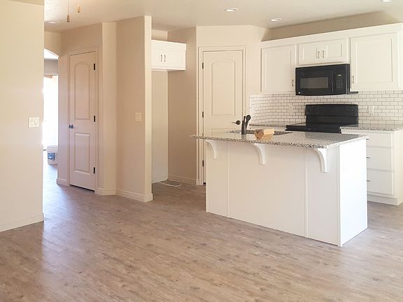 2nd image of 3419 S River Rd Unit 102
