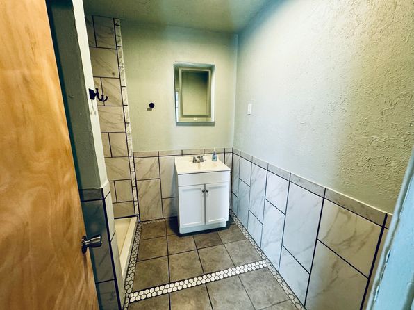 (undisclosed Address)