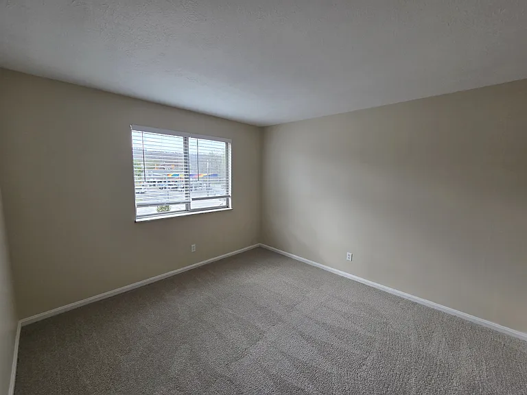 1158 3rd St #11 — Photo 7